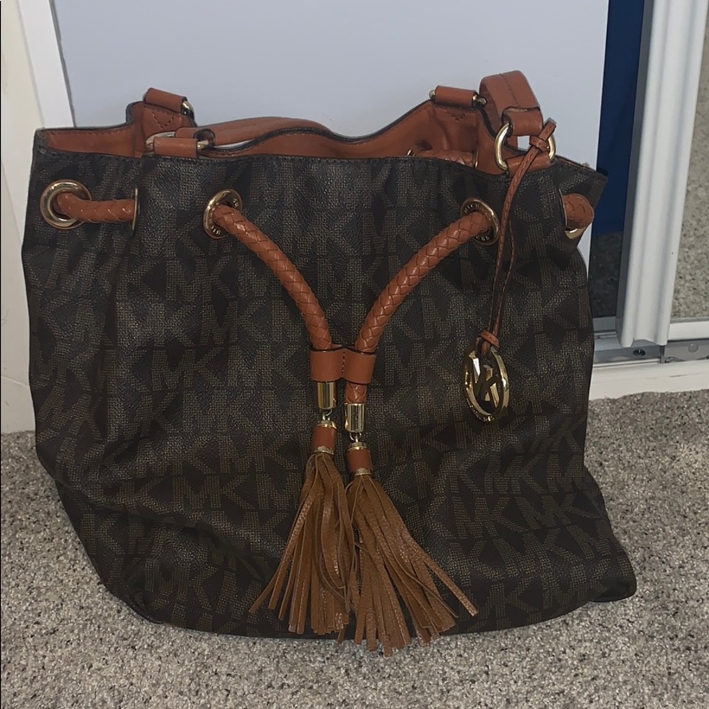 Michael kors purse